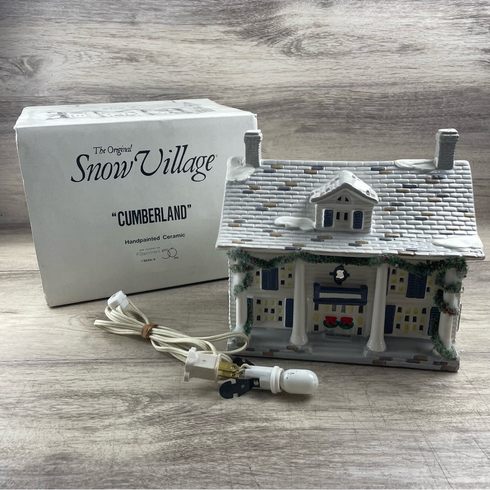 Department 56 Original Snow Village Cumberland House Lighted #5024-5 w/ Box 1987